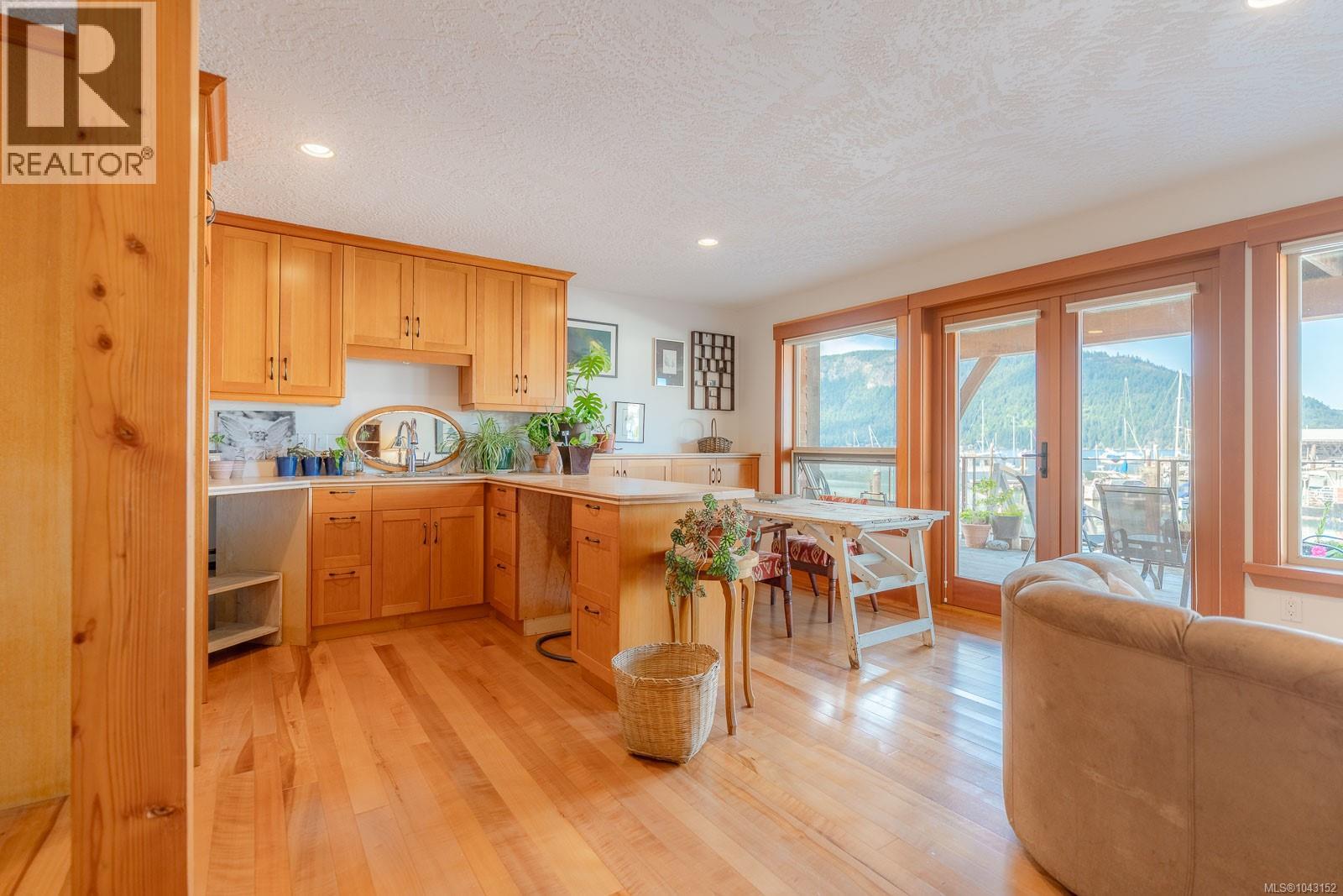 1781 Cowichan Bay Rd - 38