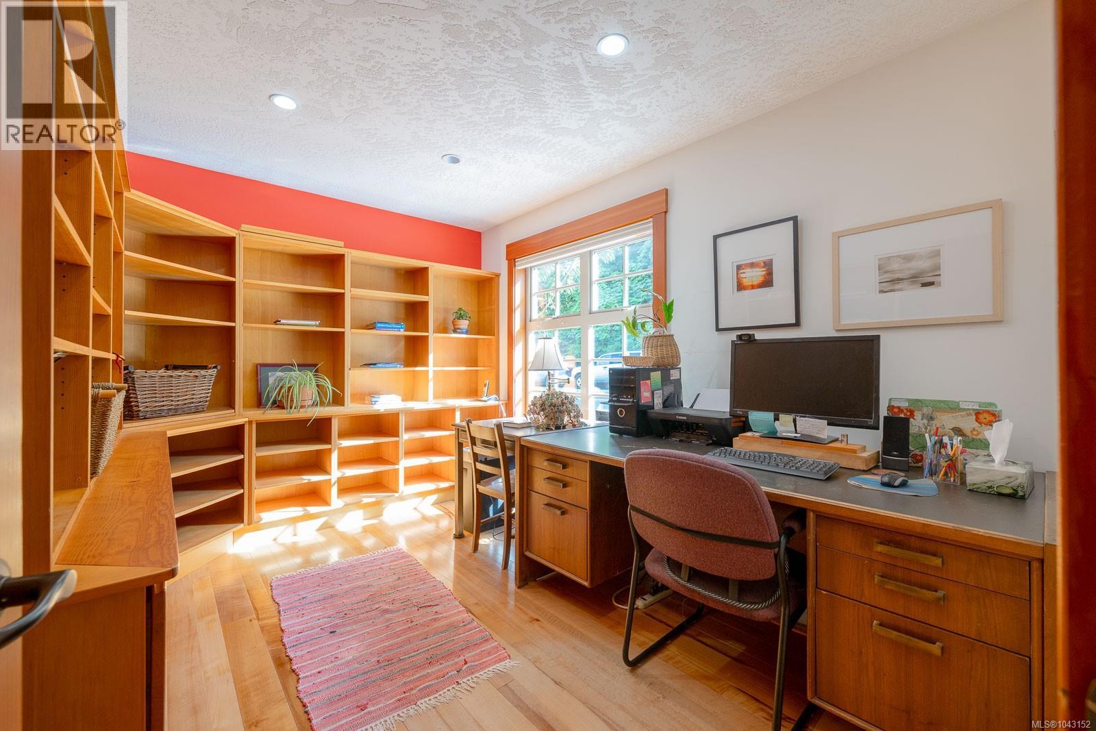 1781 Cowichan Bay Rd - 44