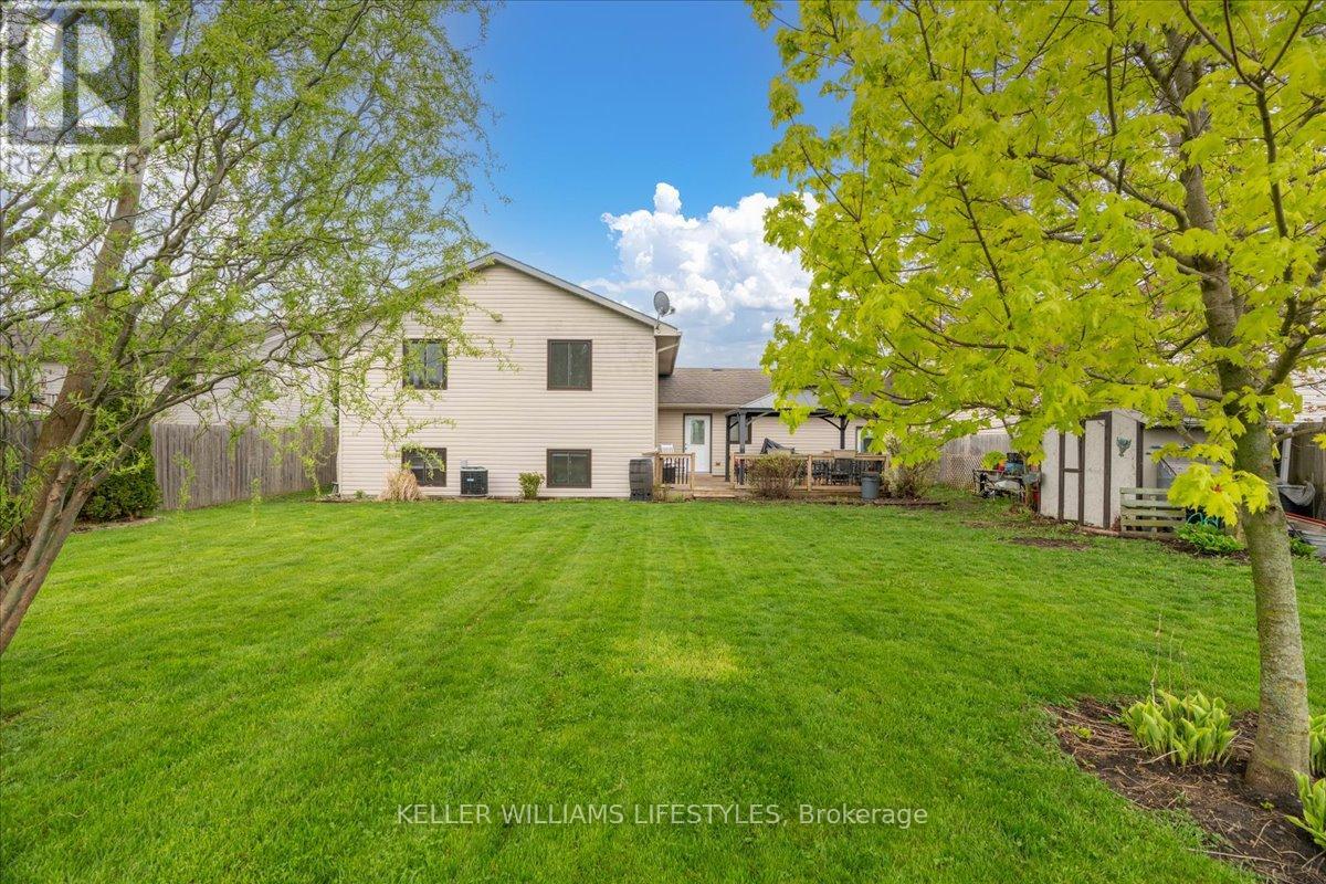 29 WELLINGTON STREET - 33