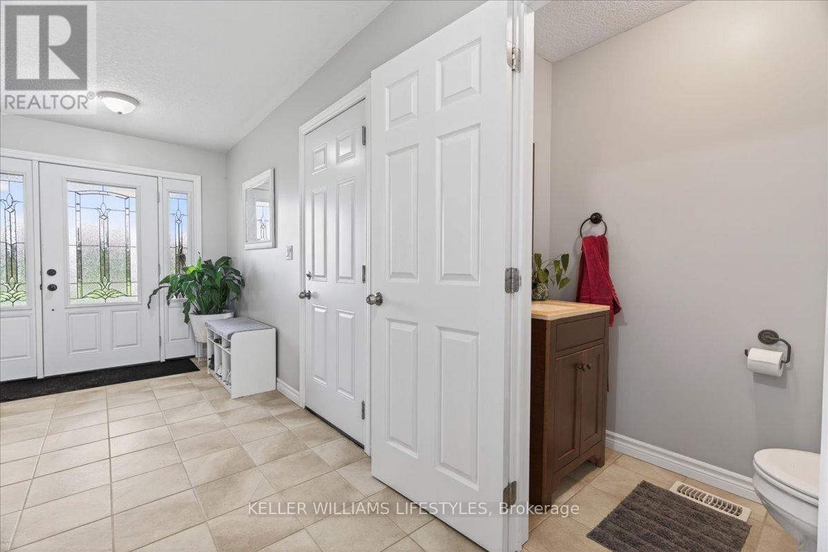 29 WELLINGTON STREET - 8