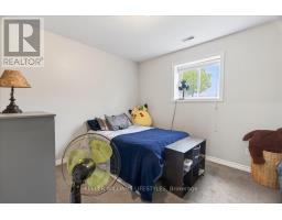 29 Wellington Street, Newbury, ON N0L1Z0 Photo 32