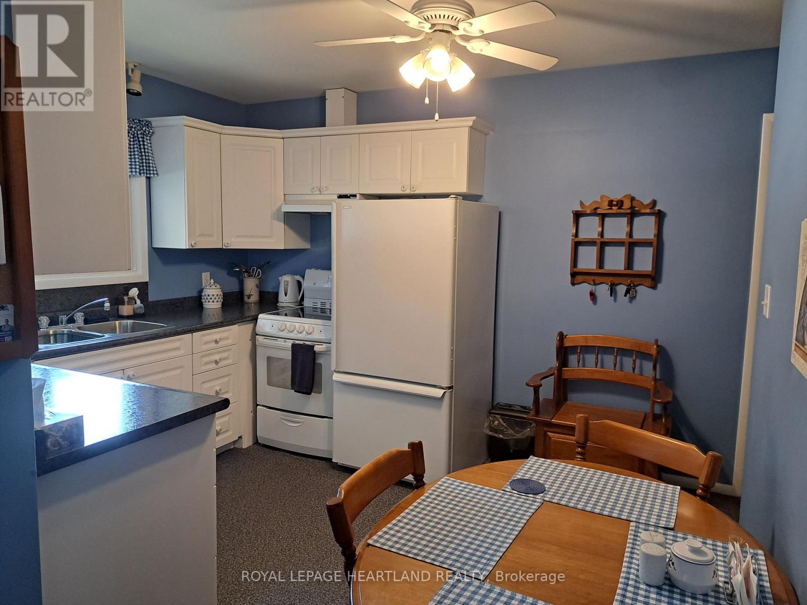 154 THOMAS STREET - 2
