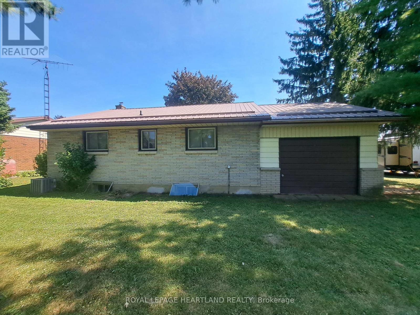 154 THOMAS STREET - 30