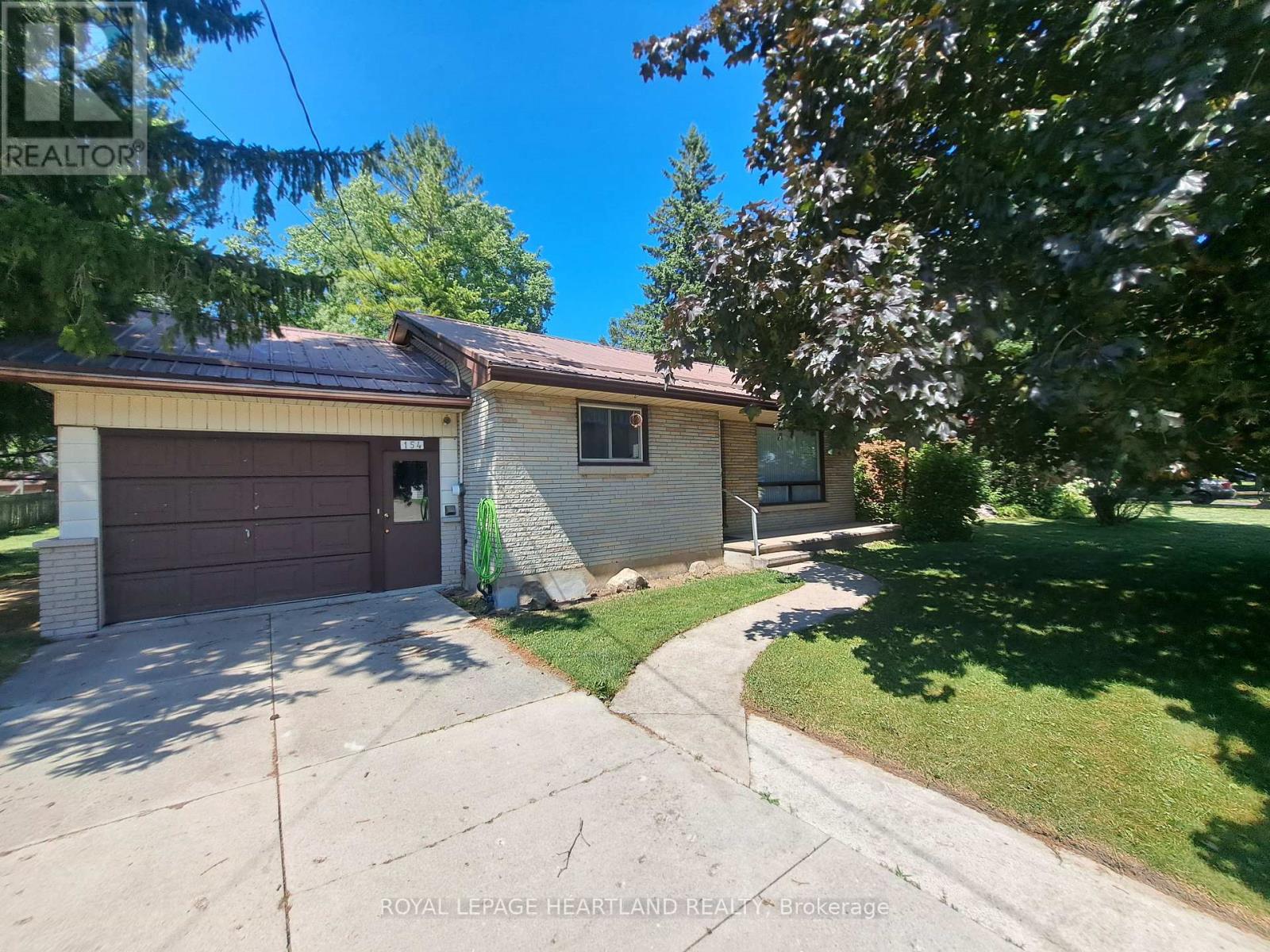 154 THOMAS STREET - 34
