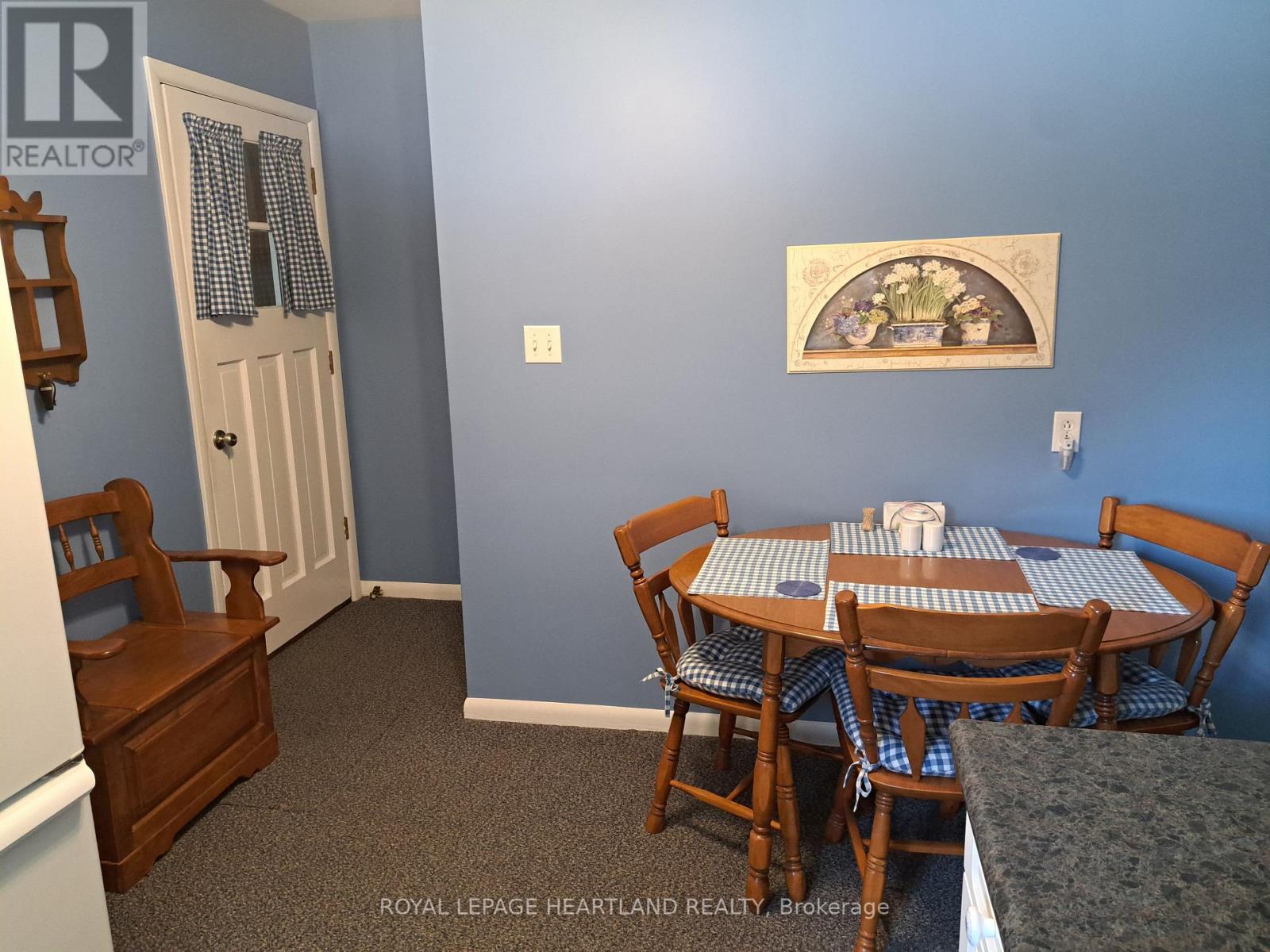 154 THOMAS STREET - 6