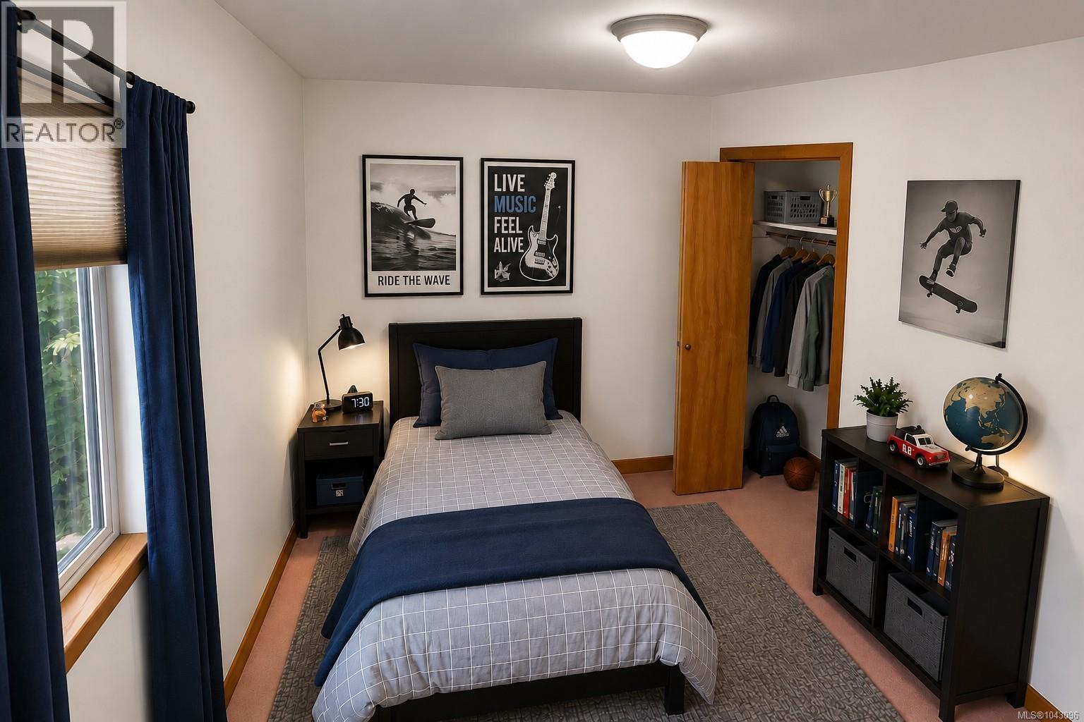 300 Fourth St, Tofino