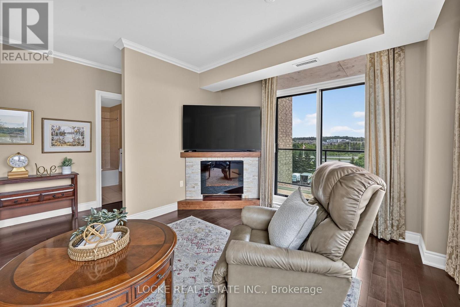 Condos for Sale in Ottawa – 401 – 100 INLET PRIVATE, Ottawa – By Peter Sagos - Image 10