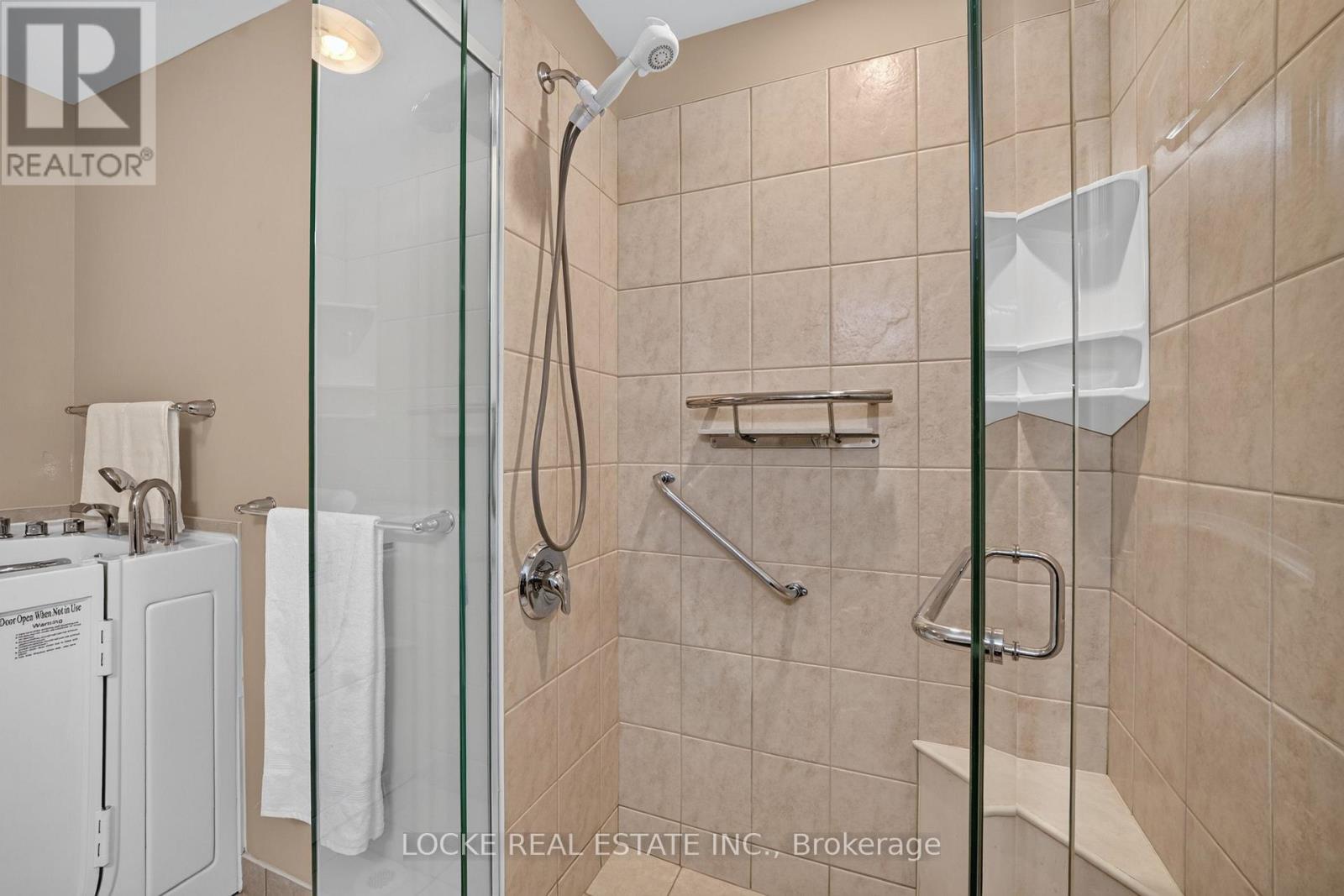Condos for Sale in Ottawa – 401 – 100 INLET PRIVATE, Ottawa – By Peter Sagos - Image 22