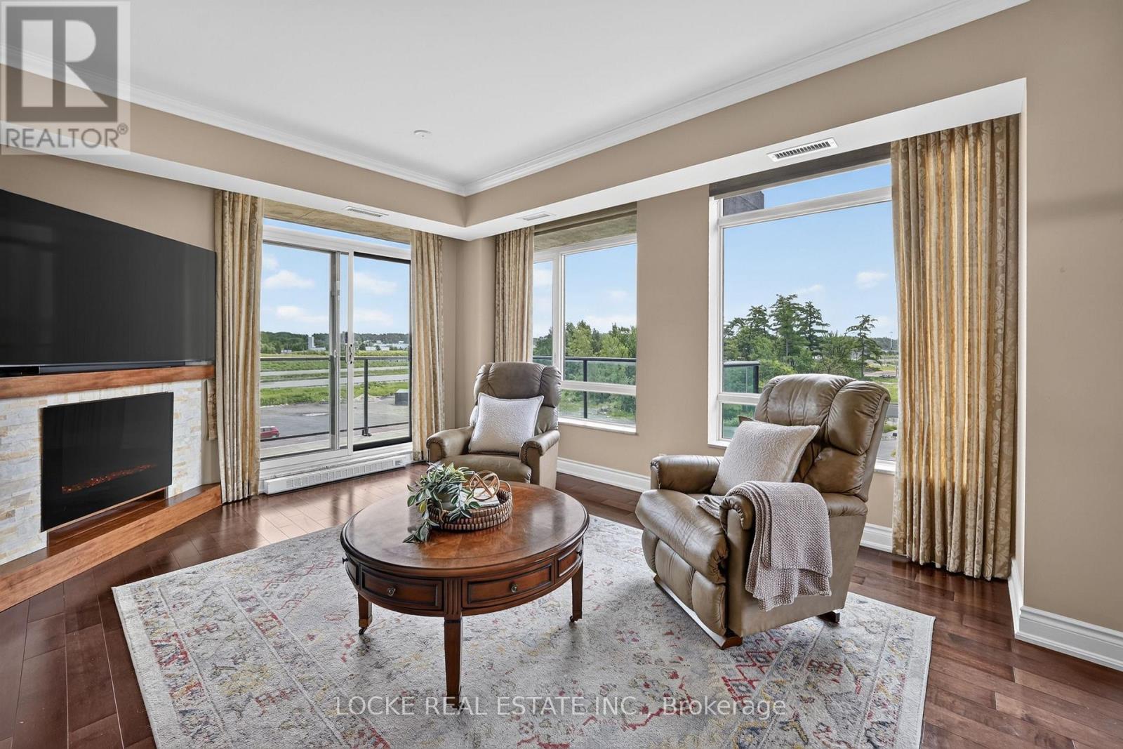 Condos for Sale in Ottawa – 401 – 100 INLET PRIVATE, Ottawa – By Peter Sagos - Image 9