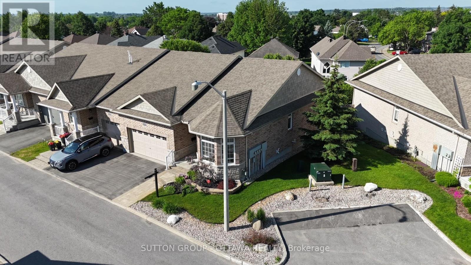 104 PASSAGEWAY PRIVATE - 4