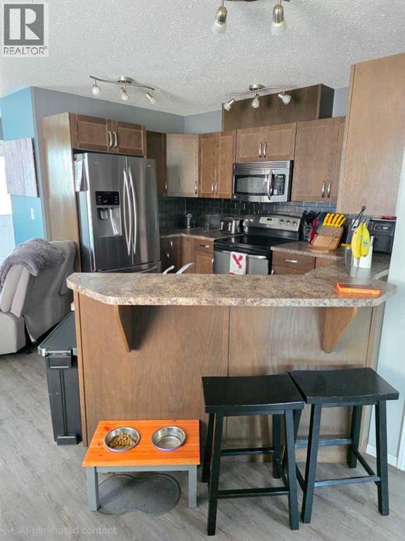 6922 90 Street - 12