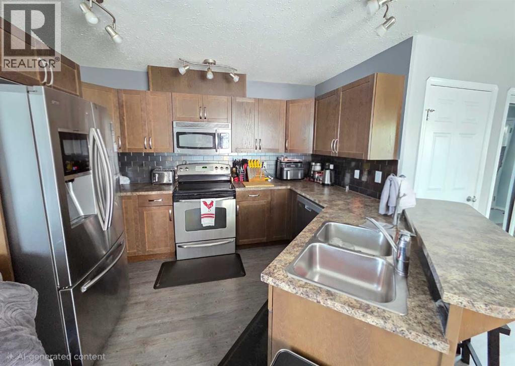 6922 90 Street - 13