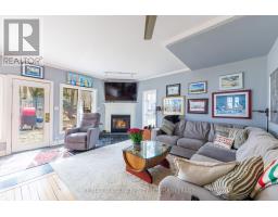 Bedroom 3 - 725 Point Abino Road S, Fort Erie, ON L0S1N0 Photo 17