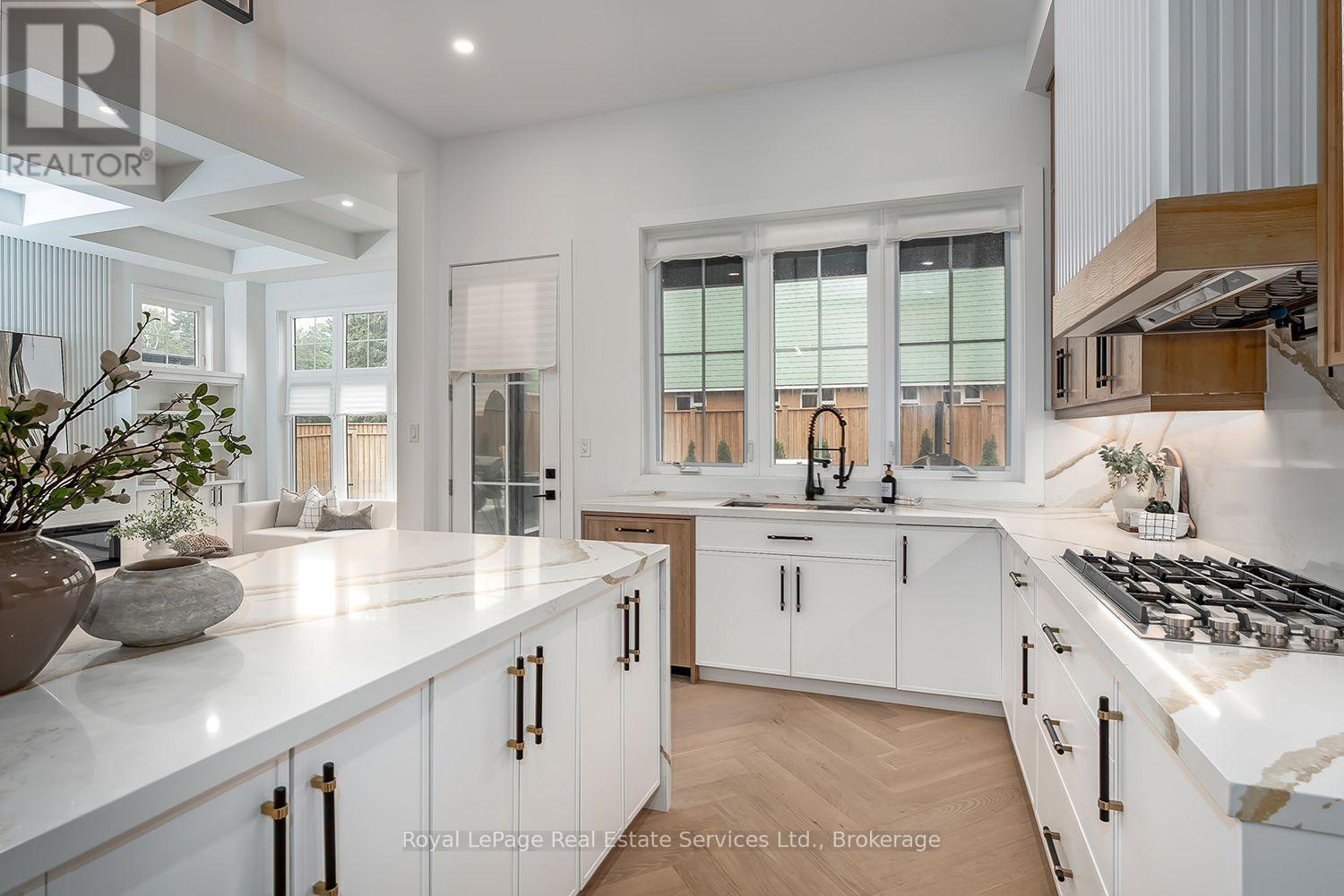 302 TUCK DRIVE - Image 17