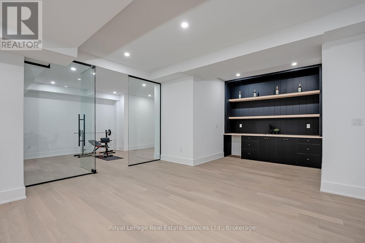302 TUCK DRIVE - Image 44