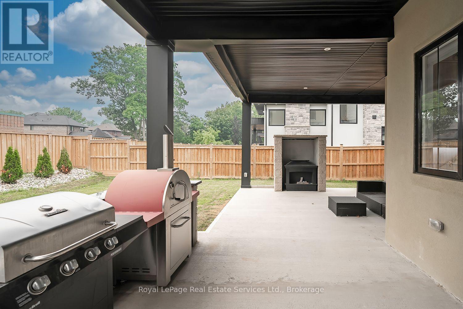 302 TUCK DRIVE - 50
