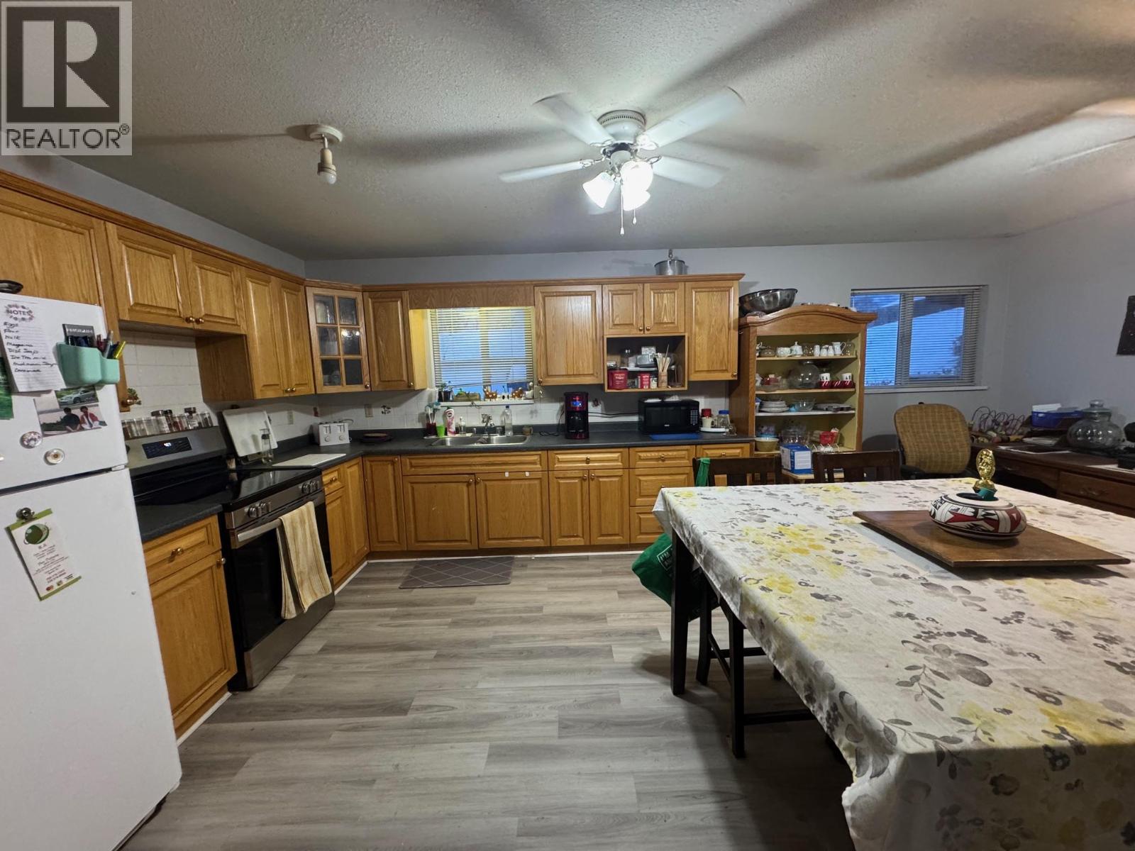 1407 Fir Avenue - 4