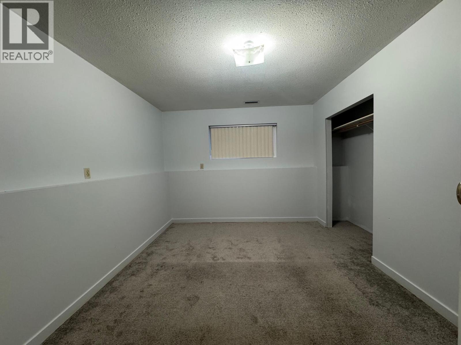 1407 Fir Avenue - 13