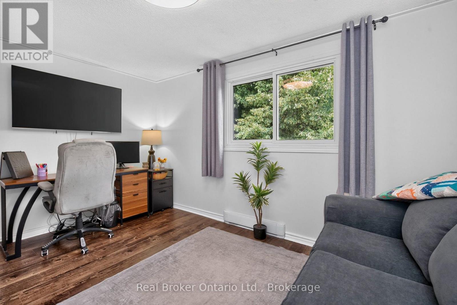 723 ALGONQUIN DRIVE - 20