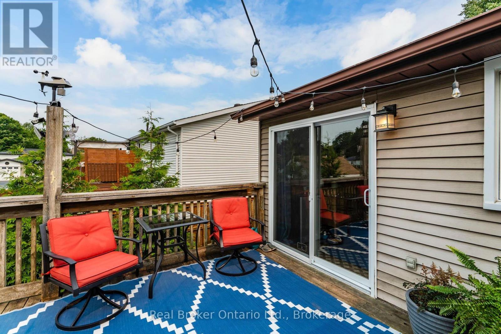 723 ALGONQUIN DRIVE - 32