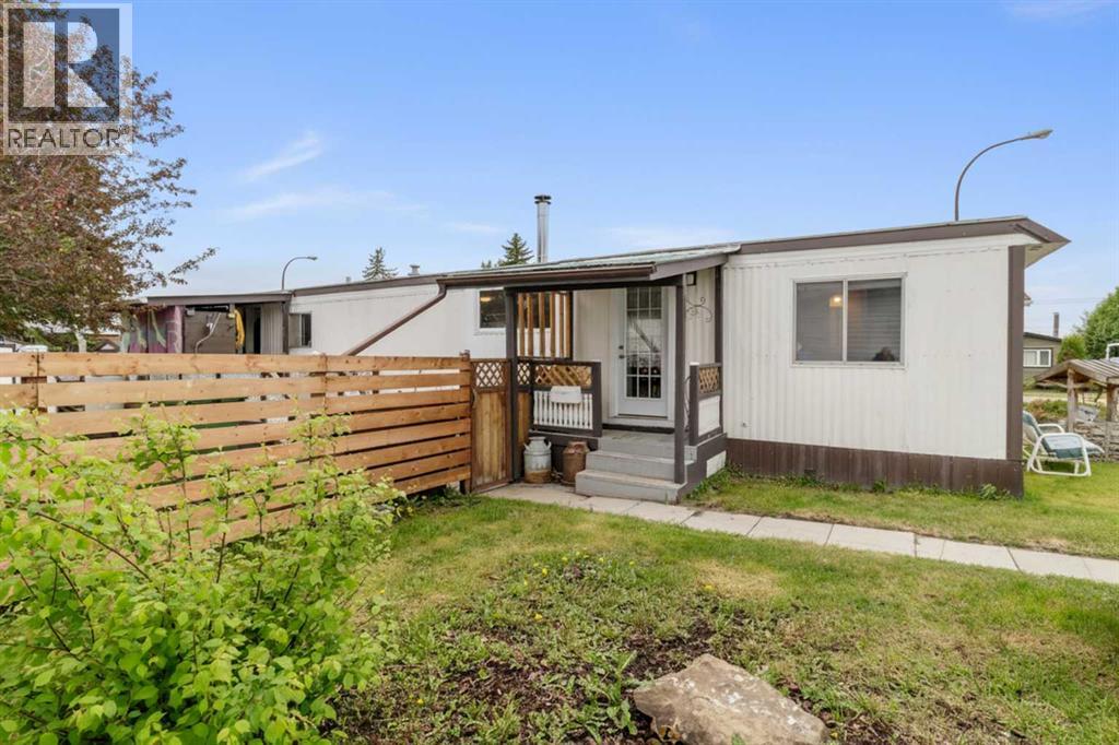 667, 6940 63 Avenue - 1