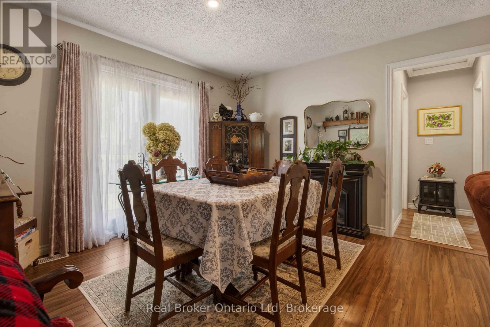117005 GREY 3 ROAD - 13