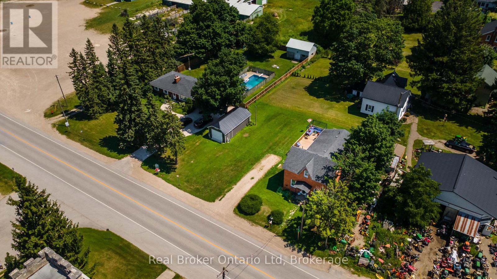 117005 GREY 3 ROAD - 42