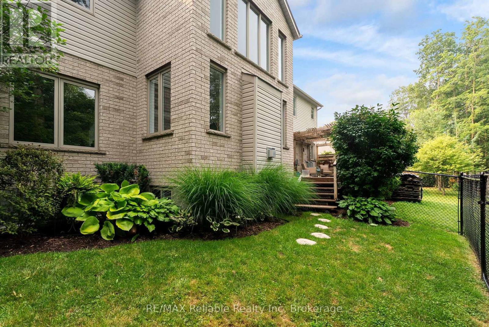 77 WEST STREET - 41