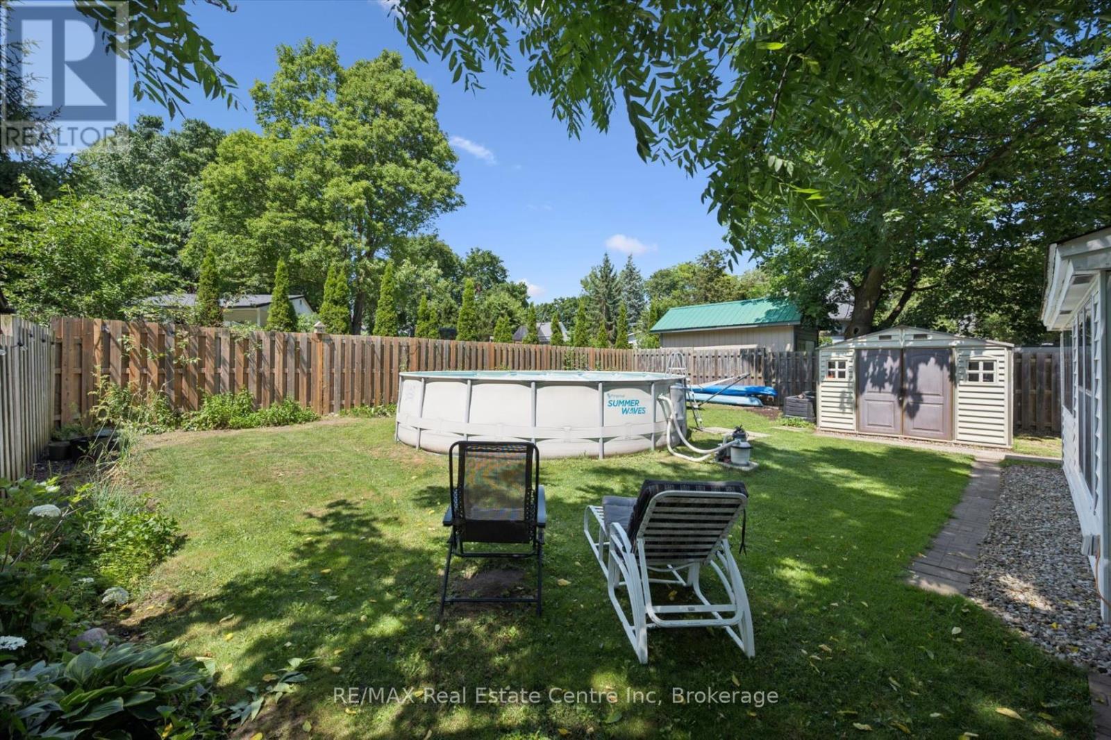 80 MEMORIAL CRESCENT - 21