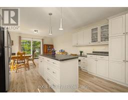 2 Mann Avenue N, Parry Sound, ON P2A2H3 Photo 12