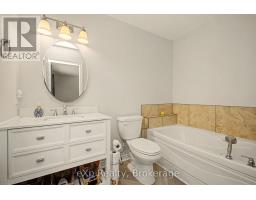 2 Mann Avenue N, Parry Sound, ON P2A2H3 Photo 20