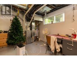 2 Mann Avenue N, Parry Sound, ON P2A2H3 Photo 29