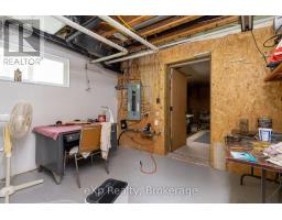 2 Mann Avenue N, Parry Sound, ON P2A2H3 Photo 30