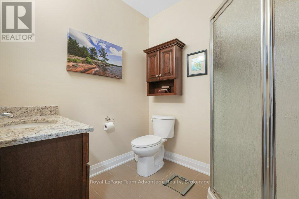 #104 20D SILVER BIRCH COURT - 19