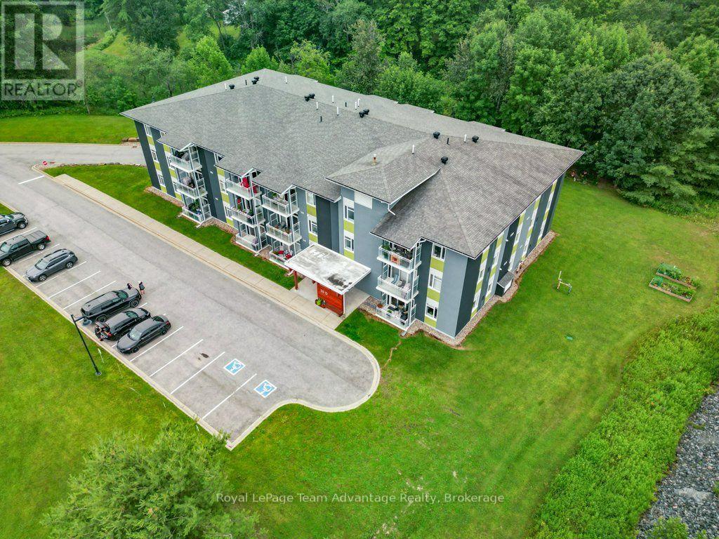 #104 20D SILVER BIRCH COURT - 31