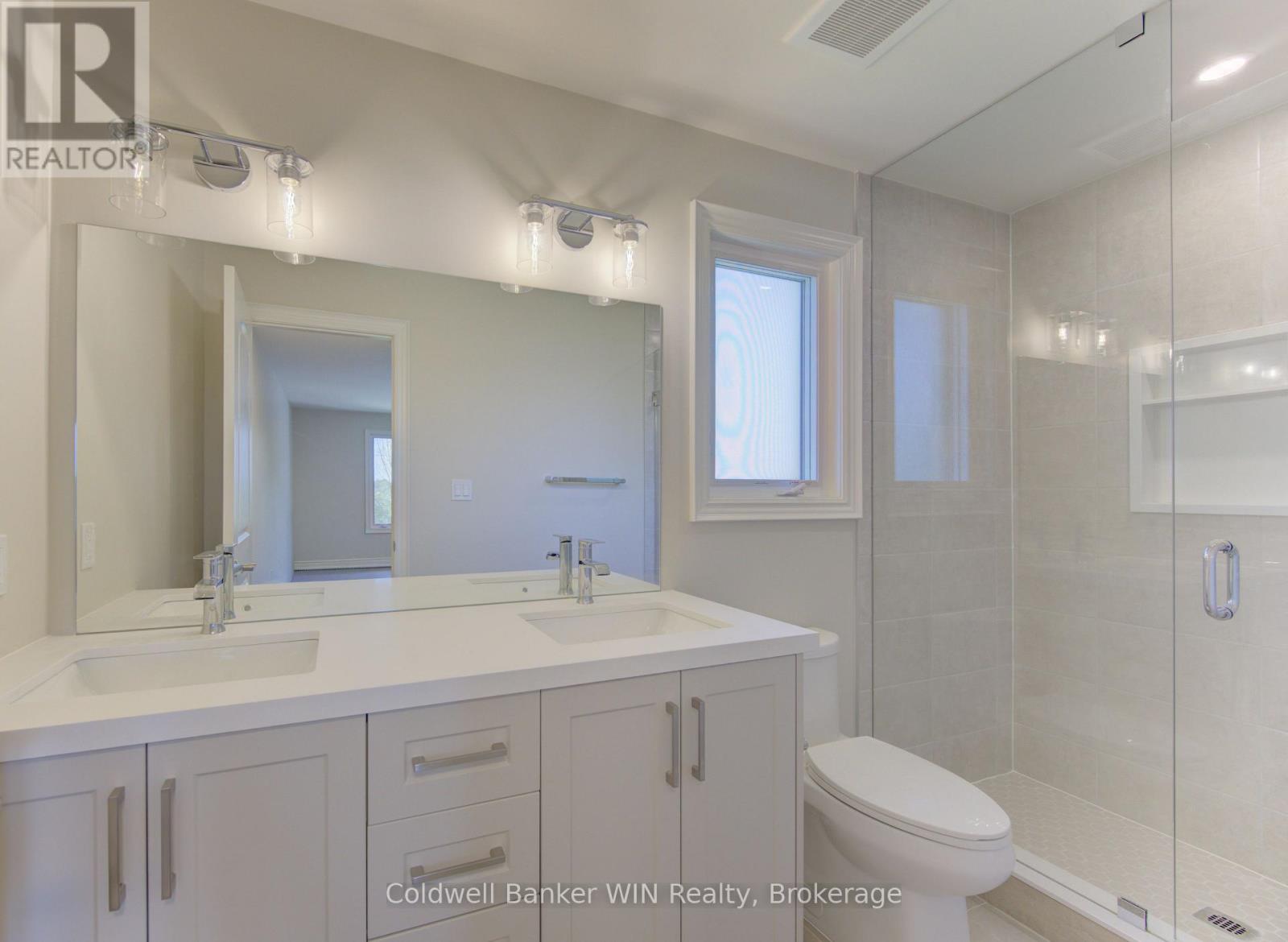 641 MARTIN STREET - 22