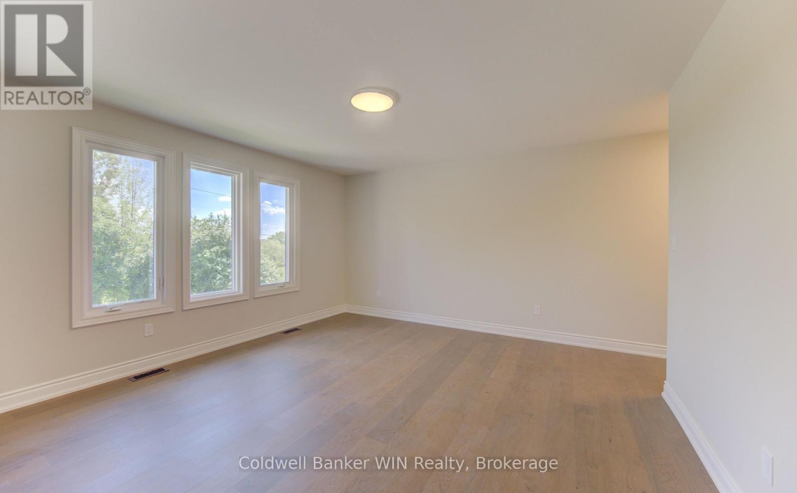641 MARTIN STREET - 28