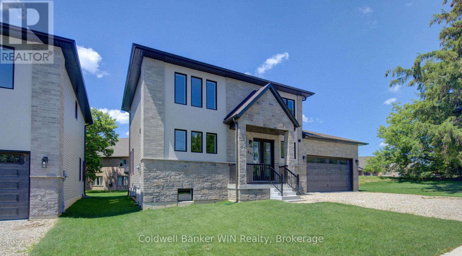 641 MARTIN STREET - 3