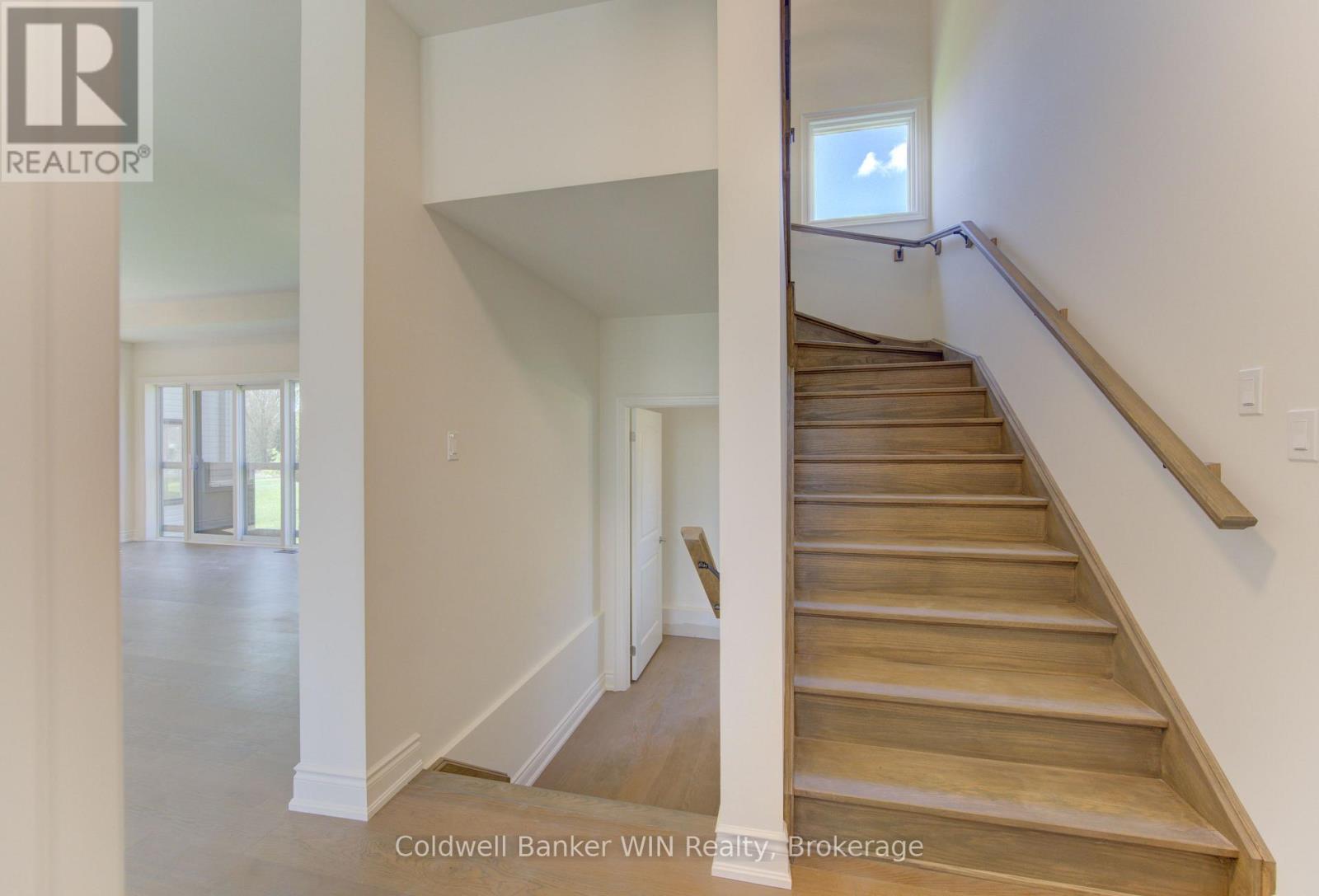 641 MARTIN STREET - 7