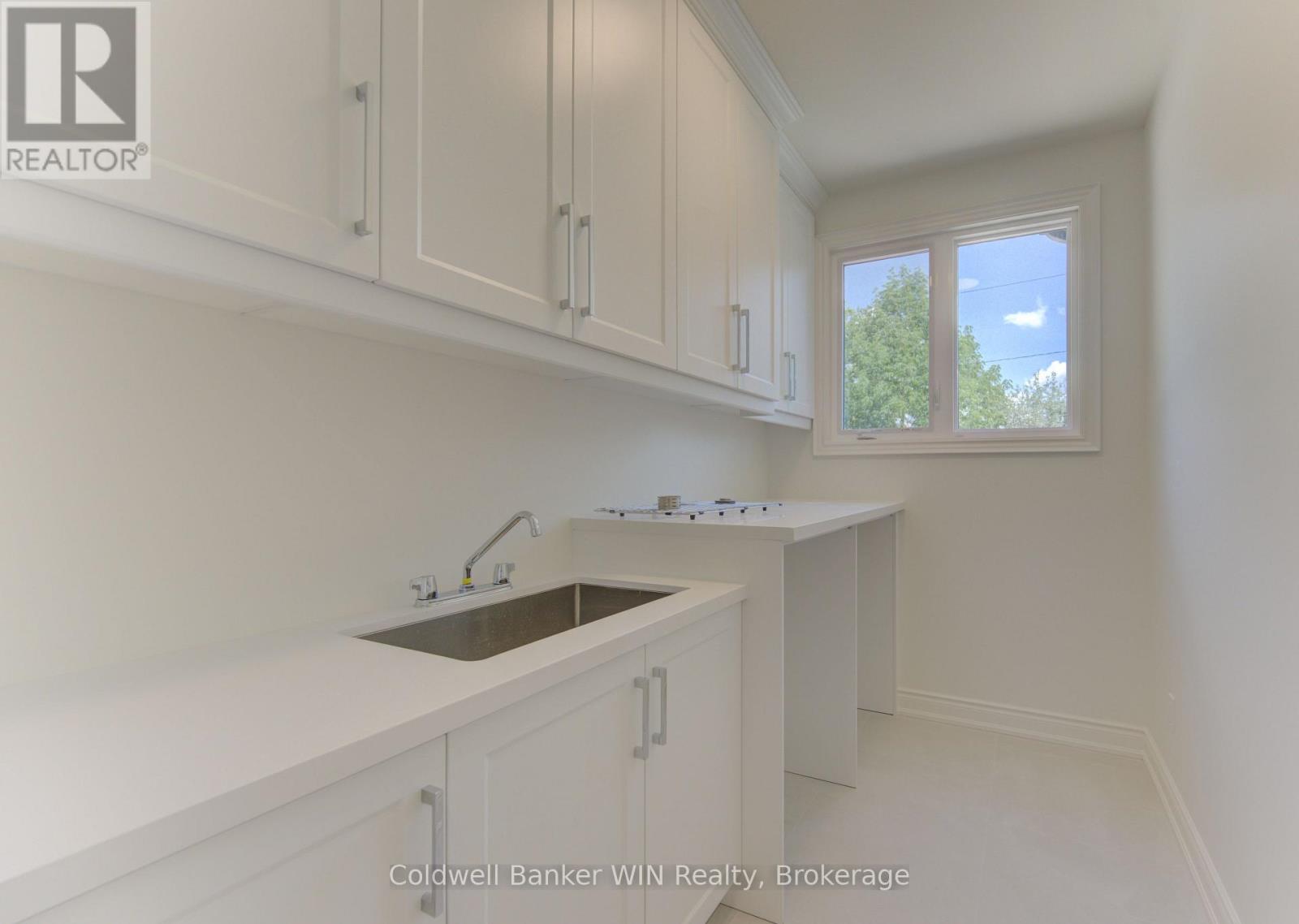 641 MARTIN STREET - 8