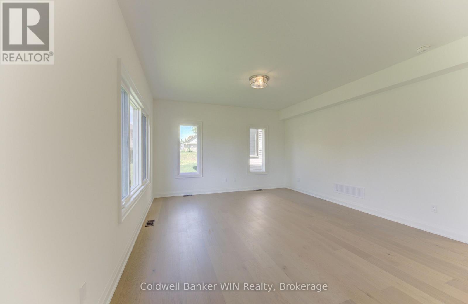 643 MARTIN STREET - 19