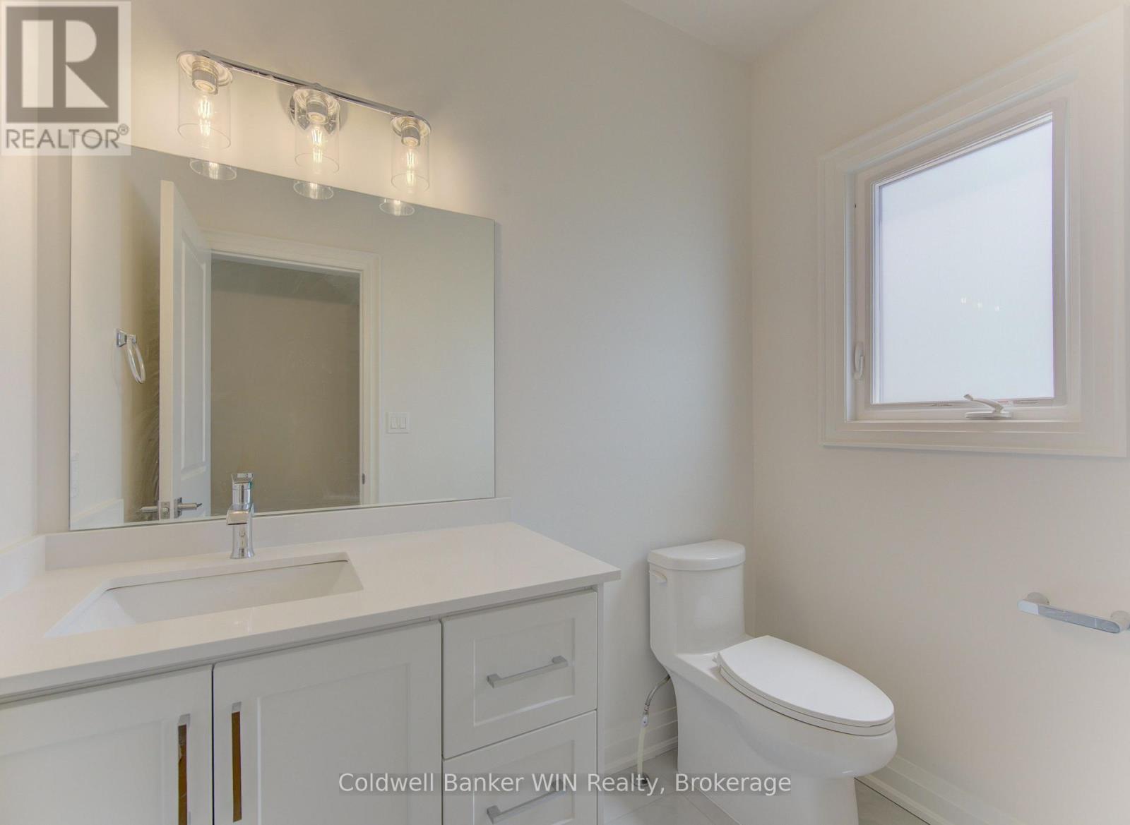 643 MARTIN STREET - 21