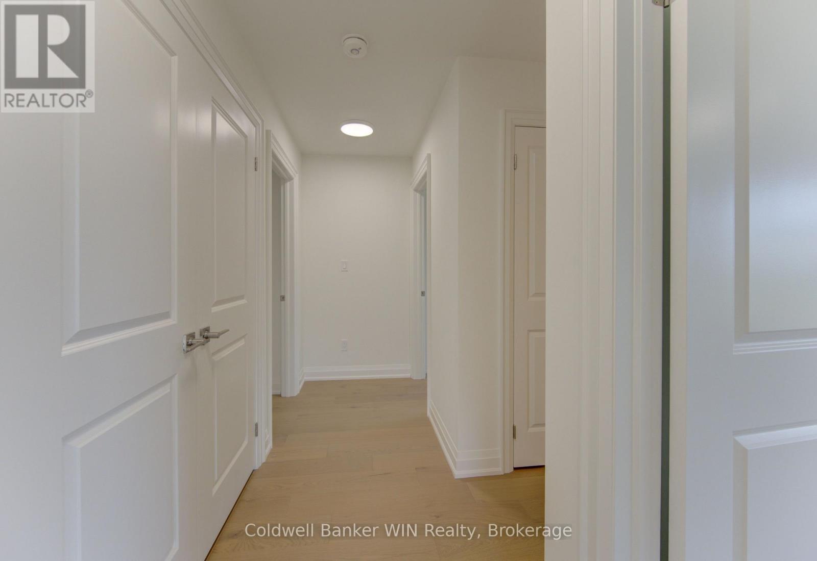 643 MARTIN STREET - 22