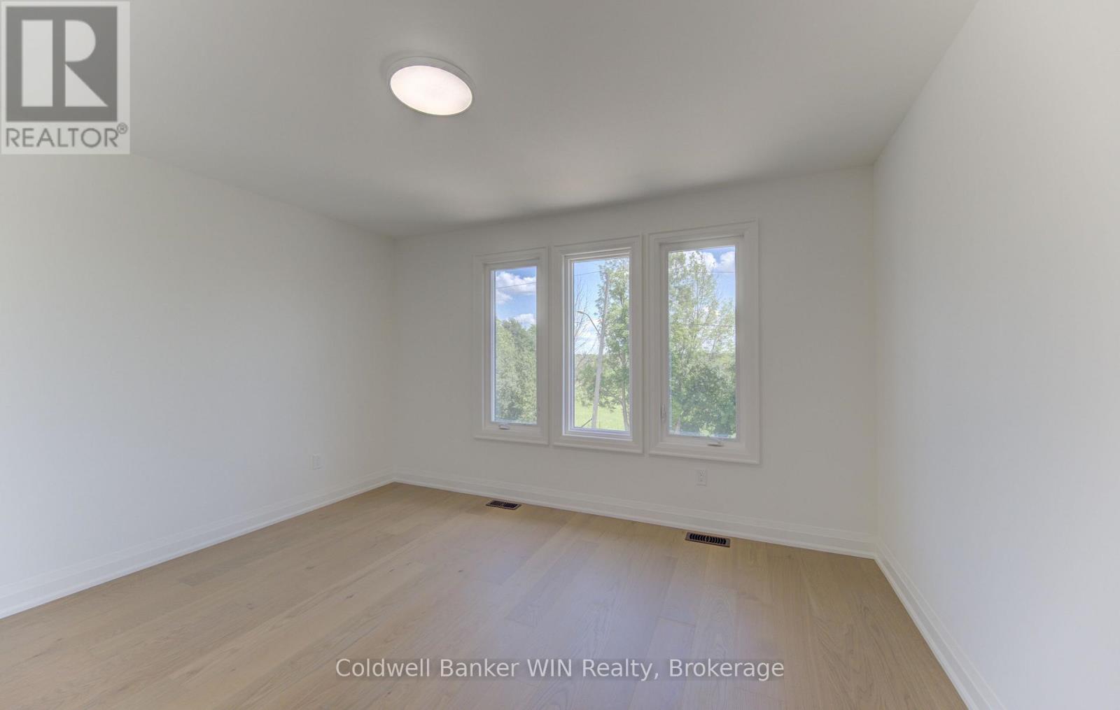 643 MARTIN STREET - 27