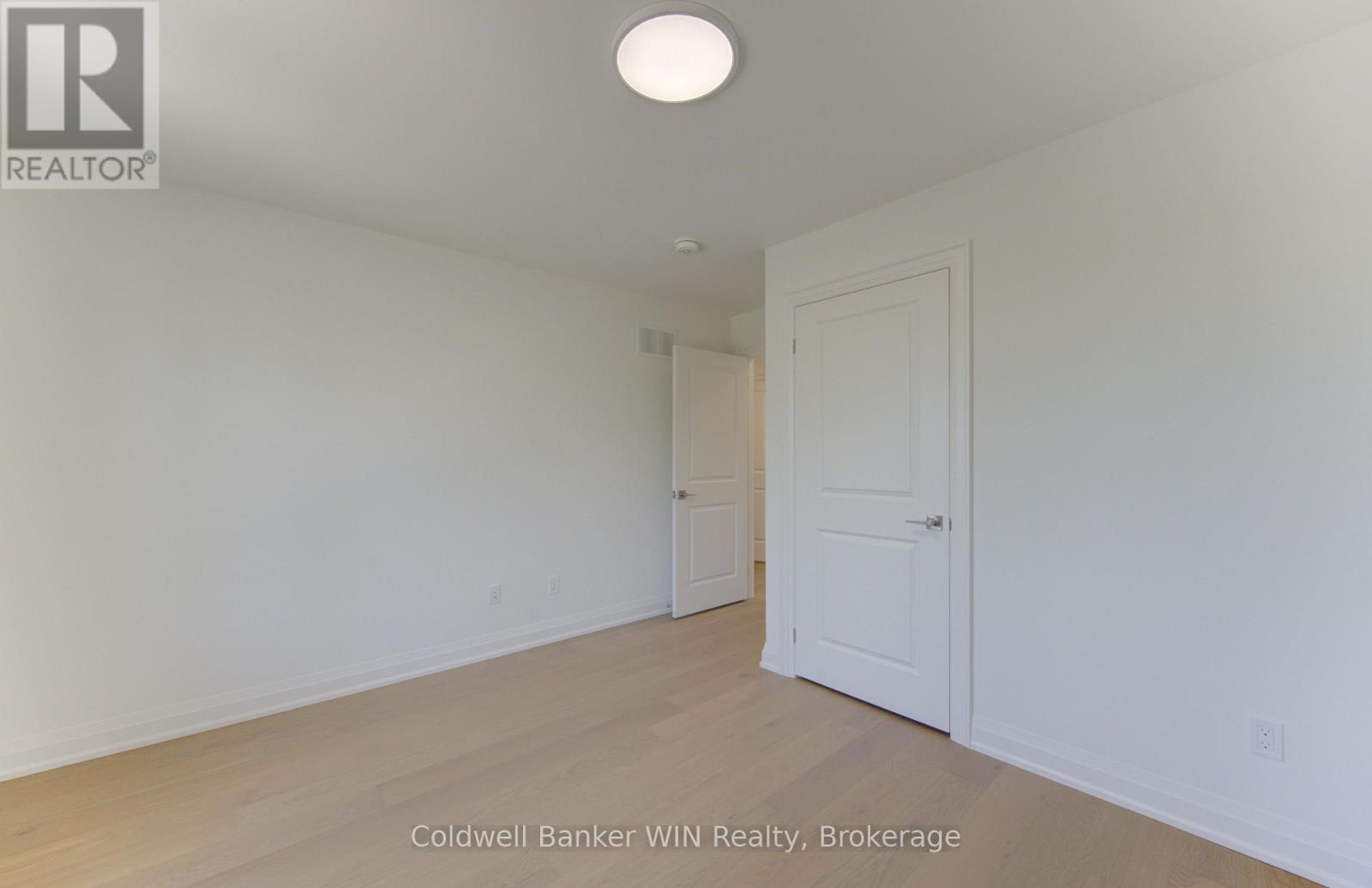 643 MARTIN STREET - 28