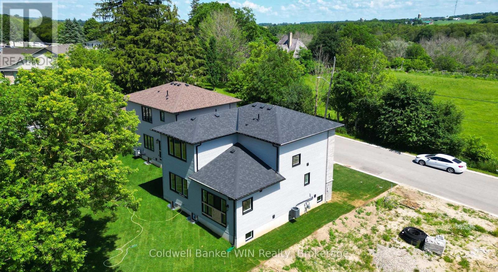 643 MARTIN STREET - 47