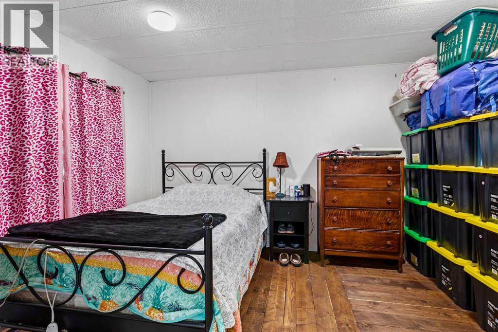 667, 6940 63 Avenue - 16