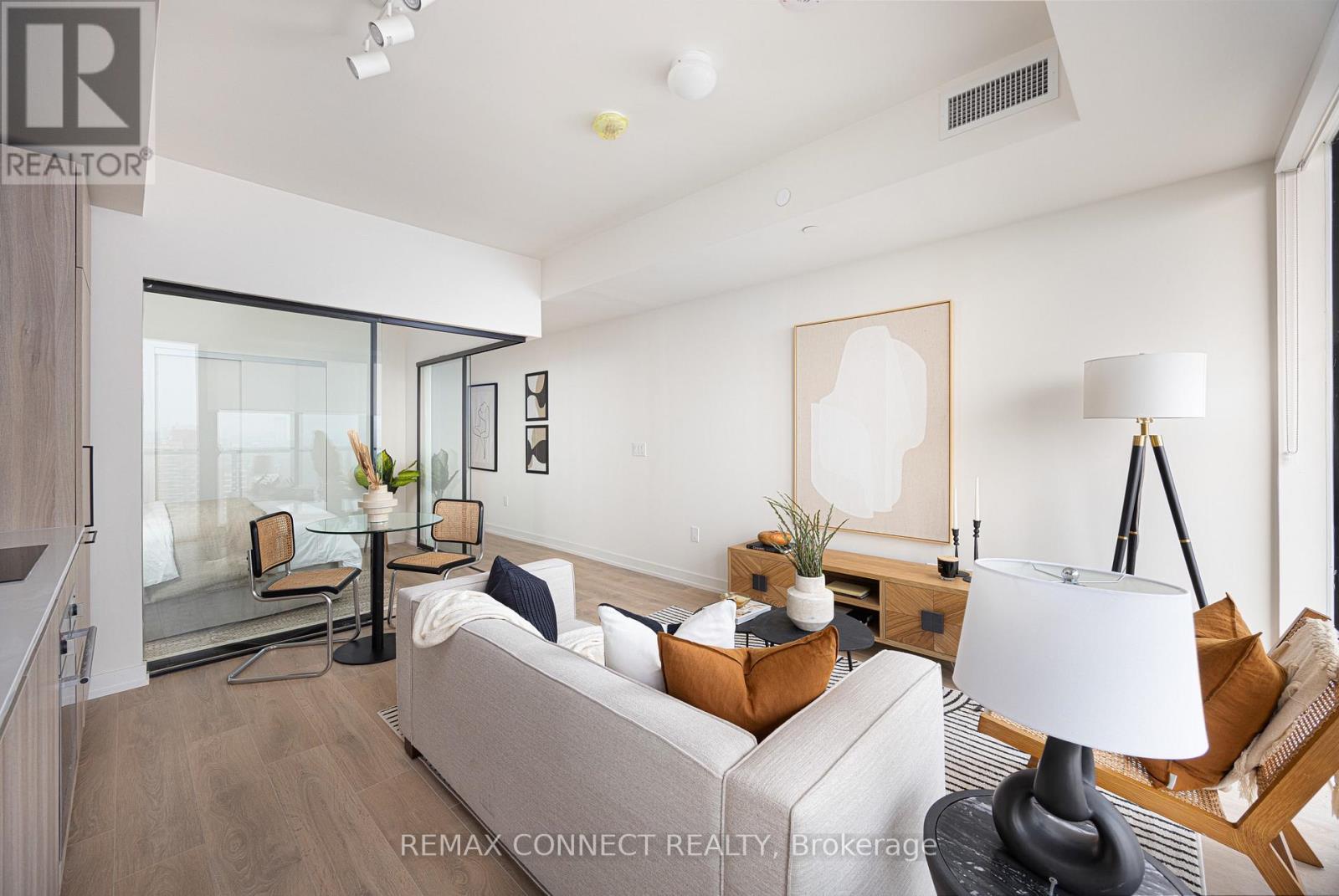 #1605 181 STERLING ROAD - 9