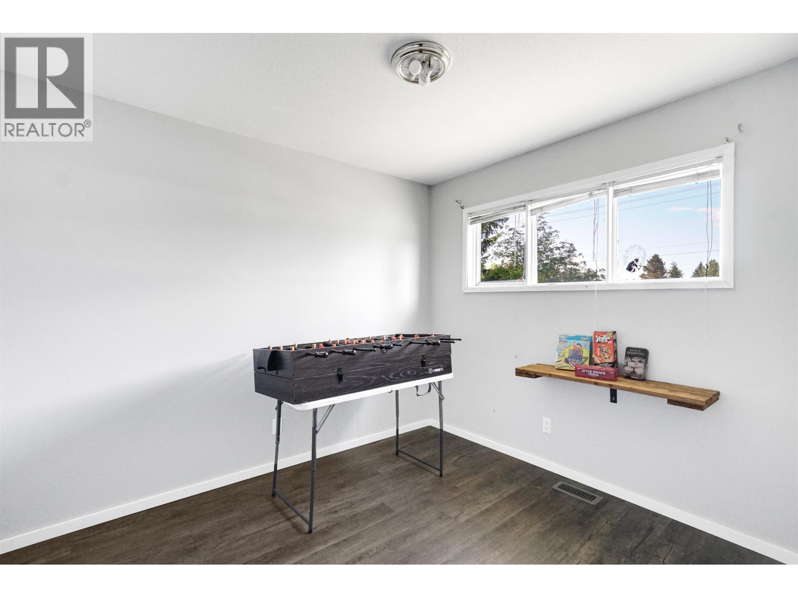 16 CARSWELL STREET - 9