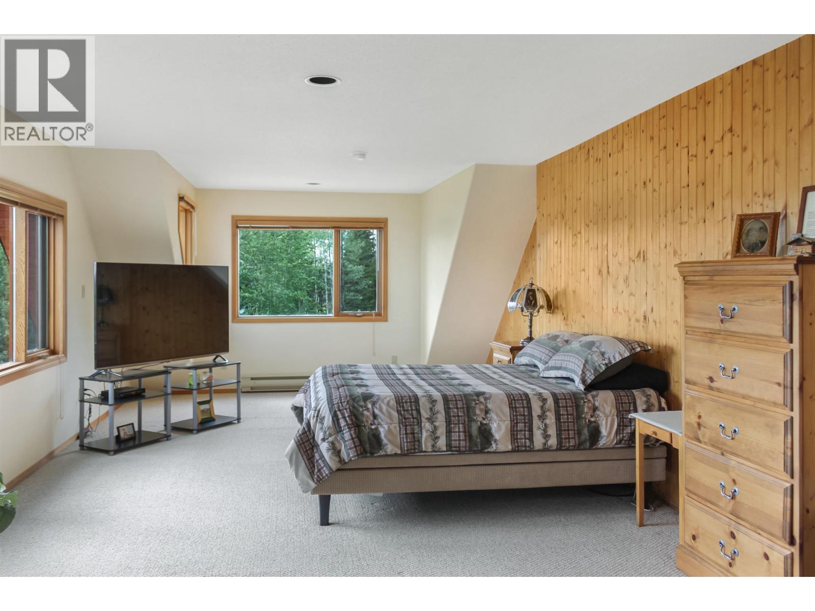 7134 GROSSETT ROAD - 12